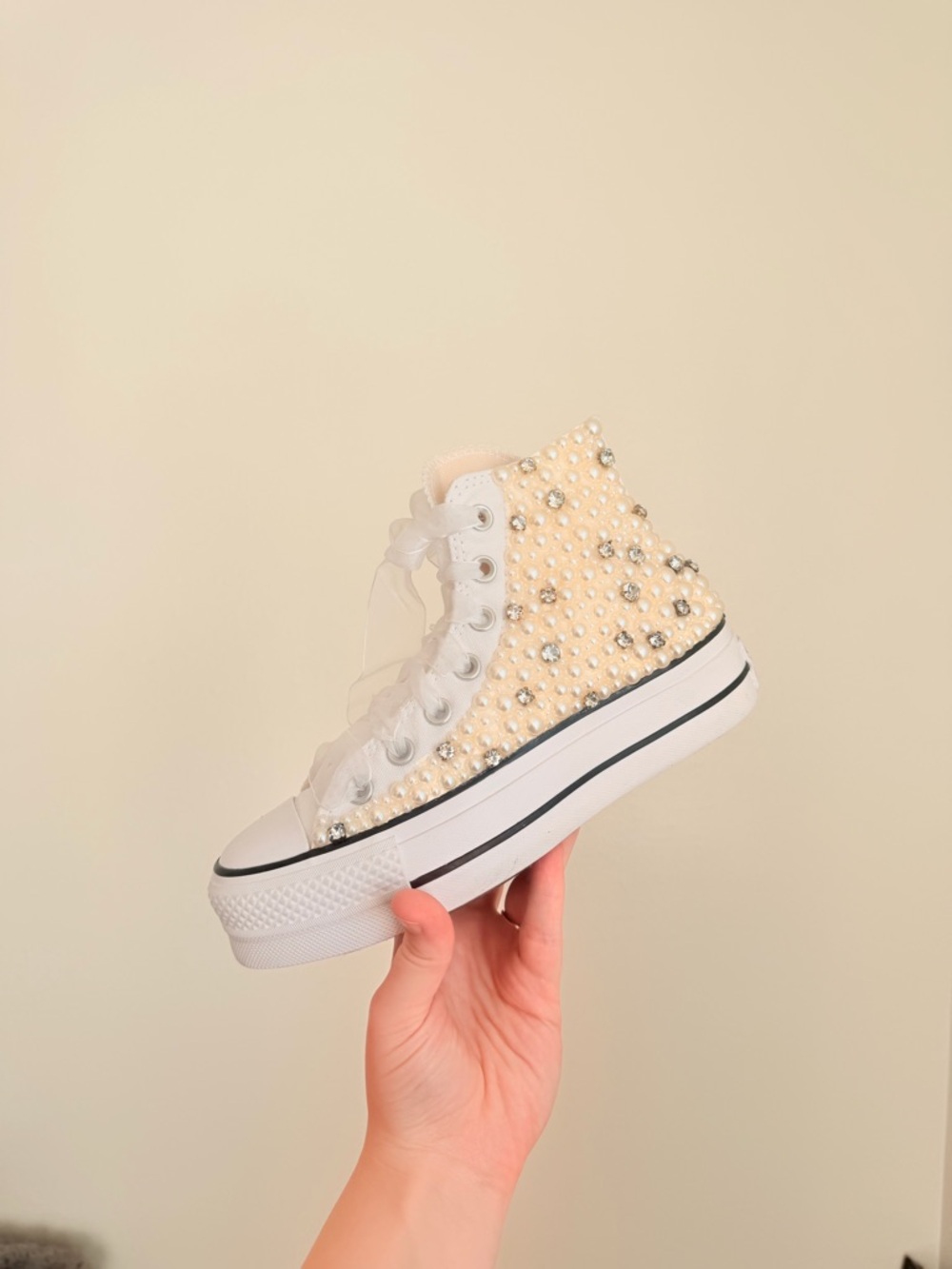 Pearl-Embellished women’s High-Top bridal platform Converse handmade